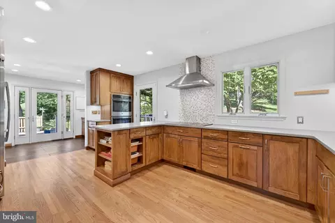 Kitchen - 1917 Merrifields Dr, Silver Spring, MD 20906 photo 2 of 11