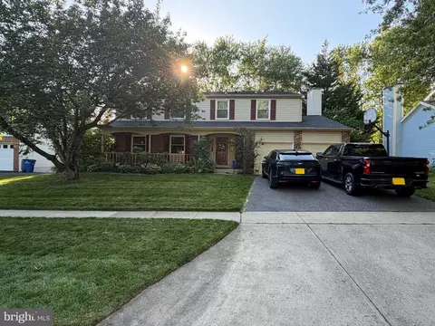 18808 Cross Country Ln, Gaithersburg, MD 20879