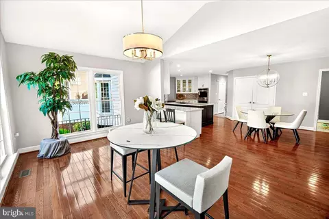 Dining - 19629 Selby Ave, Poolesville, MD 20837 photo 2 of 4
