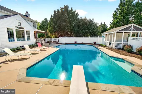 Exterior - 19629 Selby Ave, Poolesville, MD 20837 photo 13 of 26