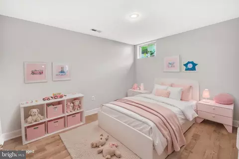 Bedroom - 19629 Selby Ave, Poolesville, MD 20837 photo 6 of 6