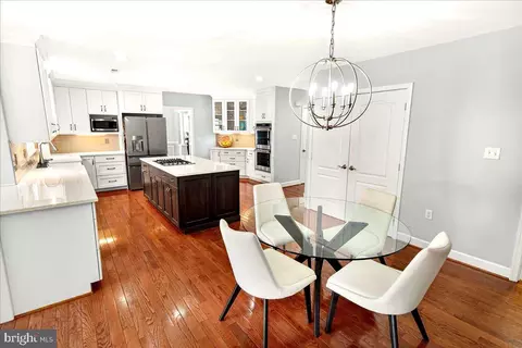 Kitchen - 19629 Selby Ave, Poolesville, MD 20837 photo 11 of 12