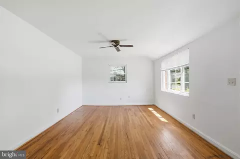 Living - 2911 Weisman Rd, Silver Spring, MD 20902 photo 2 of 4