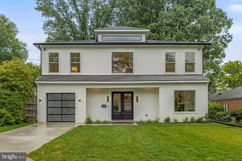8609 Woodbrook Ln, Chevy Chase, MD 20815
