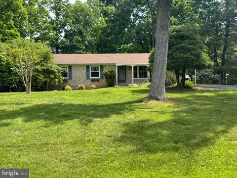 22809 Clarkbrooke Dr, Clarksburg, MD 20871