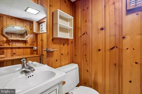 Bath - 3408 Farthing Dr, Silver Spring, MD 20906 photo 2 of 2