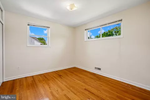 Bedroom - 3408 Farthing Dr, Silver Spring, MD 20906 photo 2 of 4