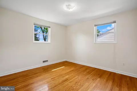 Bedroom - 3408 Farthing Dr, Silver Spring, MD 20906 photo 3 of 4