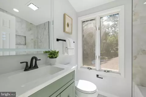 Bath - 12718 Meadowood Dr, Silver Spring, MD 20904 photo 2 of 4