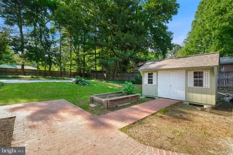 Exterior - 12718 Meadowood Dr, Silver Spring, MD 20904 photo 5 of 7