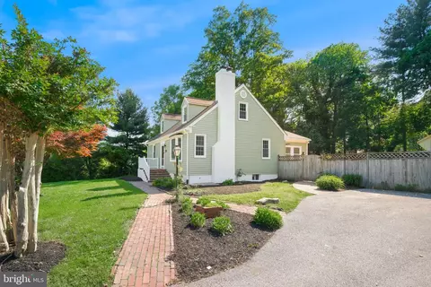 Exterior - 12718 Meadowood Dr, Silver Spring, MD 20904 photo 7 of 7