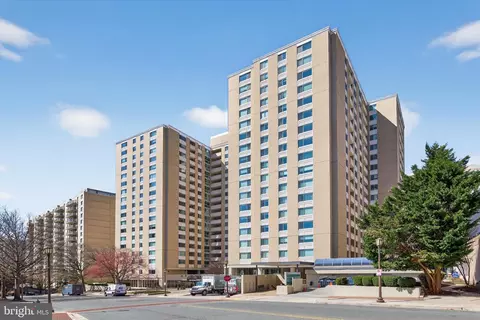4601 N Park Ave #417, Chevy Chase, MD 20815
