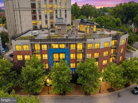 8005 13th St #106, Silver Spring, MD 20910