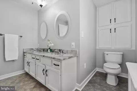 Bath - 736 Dennis Ave, Silver Spring, MD 20901 photo 2 of 5