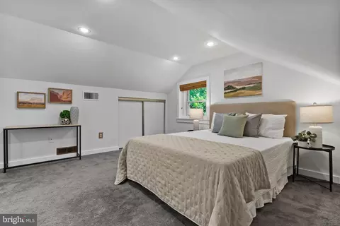 Bedroom - 736 Dennis Ave, Silver Spring, MD 20901 photo 4 of 5