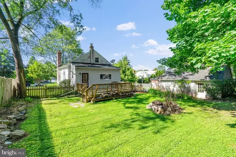 Exterior - 736 Dennis Ave, Silver Spring, MD 20901 photo 3 of 8