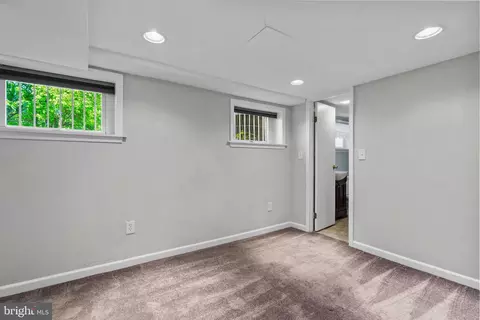 Bedroom - 736 Dennis Ave, Silver Spring, MD 20901 photo 3 of 5