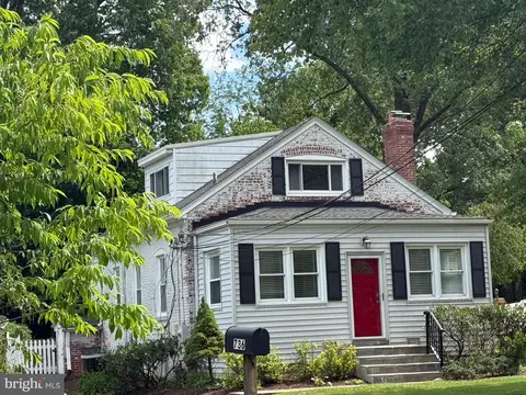 Exterior - 736 Dennis Ave, Silver Spring, MD 20901 photo 2 of 8