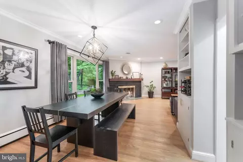 Dining - 10400 Crestmoor Dr, Silver Spring, MD 20901 photo 2 of 3