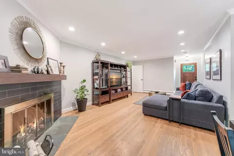 Living - 10400 Crestmoor Dr, Silver Spring, MD 20901 photo 1 of 1