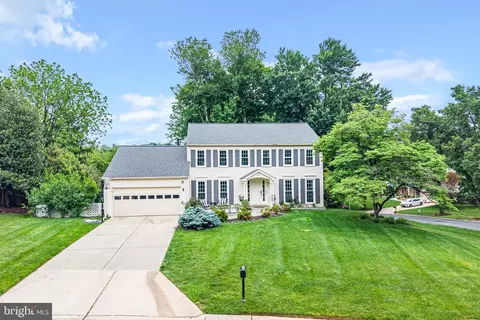 9212 Willow Pond Ln, Potomac, MD 20854