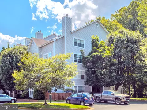 18520 Boysenberry Dr #166, Gaithersburg, MD 20879