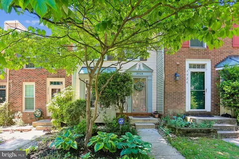 3924 Angelton Ct, Burtonsville, MD 20866