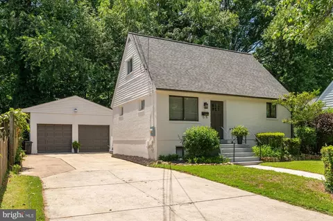 11414 Schuylkill Rd, Rockville, MD 20852
