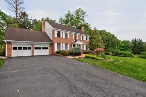 13600 Valley Dr, Rockville, MD 20850