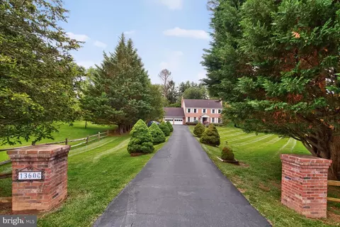 13600 Valley Dr, Rockville, MD 20850