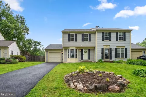 19819 Filbert Dr, Gaithersburg, MD 20879