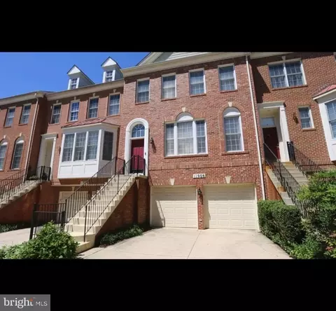 11906 Castlegate Ct #45, Rockville, MD 20852