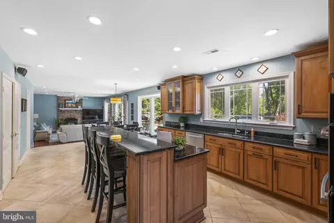 Kitchen - 19609 Bruner Way, Poolesville, MD 20837 photo 5 of 7