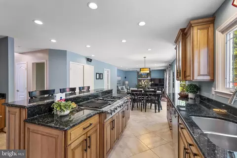 Kitchen - 19609 Bruner Way, Poolesville, MD 20837 photo 4 of 7