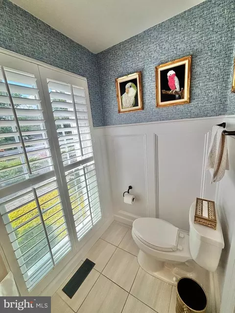 Bath - 8101 Buckspark Ln E, Potomac, MD 20854 photo 2 of 7