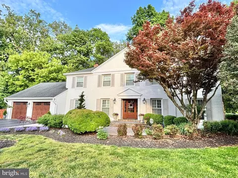 Exterior - 8101 Buckspark Ln E, Potomac, MD 20854 photo 3 of 9