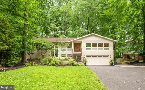 8313 Still Spring Ct, Bethesda, MD 20817