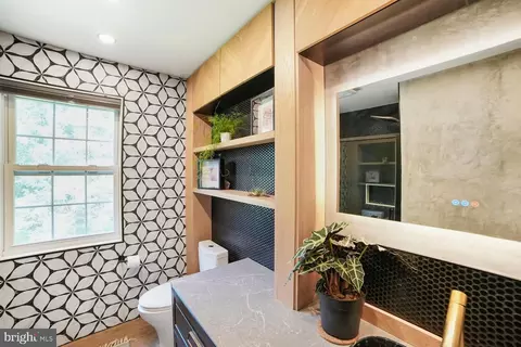 2217 Washington Ave #202, Silver Spring, MD 20910 photo 15