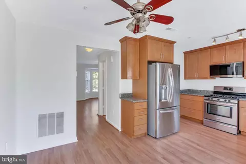 Entry Way - 14323 Gate Dancer Ln, Boyds, MD 20841 photo 5 of 7