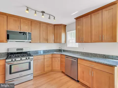 Kitchen - 14323 Gate Dancer Ln, Boyds, MD 20841 photo 1 of 3