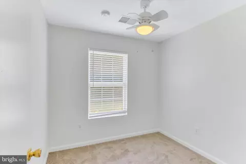 Bedroom - 14323 Gate Dancer Ln, Boyds, MD 20841 photo 3 of 6
