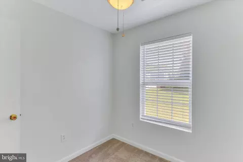 Bedroom - 14323 Gate Dancer Ln, Boyds, MD 20841 photo 4 of 6