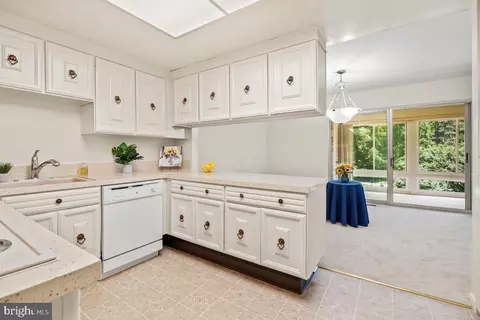 Kitchen - 3374 Chiswick Ct #56-2D, Silver Spring, MD 20906 photo 3 of 4