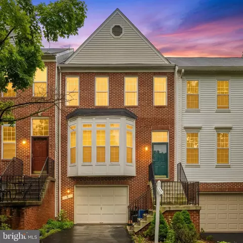 5 Battery Bend Ct, Montgomery Village, MD 20886