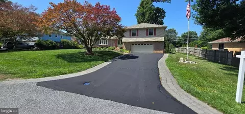 17616 Prince David Dr, Olney, MD 20832