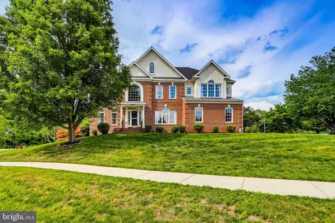 Exterior - 16502 Harbour Town Dr, Ashton, MD 20861 photo 8 of 15