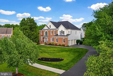 Exterior - 16502 Harbour Town Dr, Ashton, MD 20861 photo 6 of 15