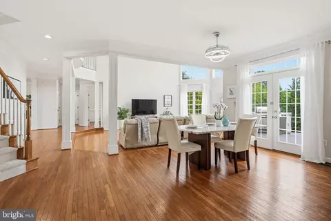 Dining - 16502 Harbour Town Dr, Ashton, MD 20861 photo 2 of 3