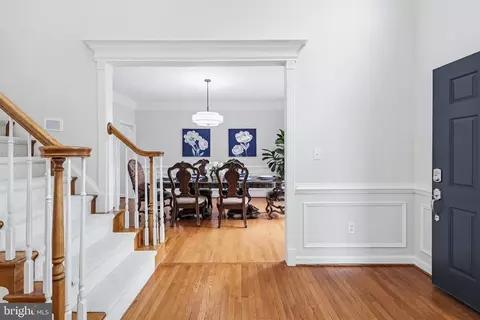 Entry Way - 16502 Harbour Town Dr, Ashton, MD 20861 photo 4 of 10