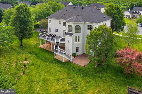 Exterior - 16502 Harbour Town Dr, Ashton, MD 20861 photo 4 of 15